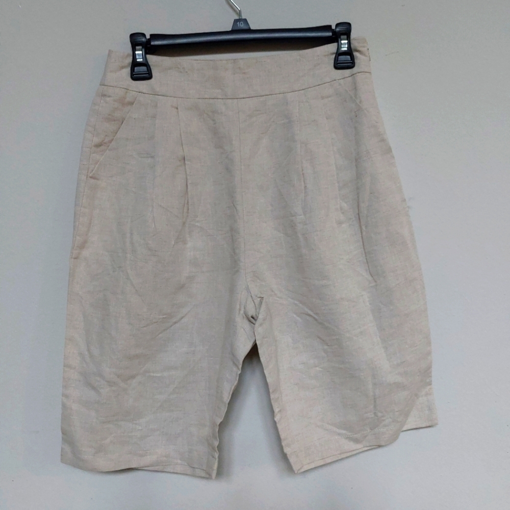 LE LIS Collection Women's Tan Linen Shorts Size Small